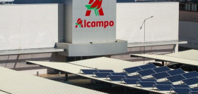 Auchan Retail España, puso en marcha en 2008 un plan de racionalización del consumo de energía, que continúa desarrollando y haciéndolo evolucionar favoreciendo la incorporación de energías lim