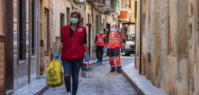 Cruz Roja Responde procederá a la distribución de los lotes productos de alimentación e higiene adquiridos en Covirán con el dinero donado por los empleados del Grupo Cajamar.