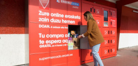 Este nuevo servicio es gratuito y facilita la recogida de las compras online sin esperas, pudiendo disponer del pedido en cuatro horas desde su realización.