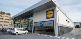 Lidl ha invertido 4,5 millones de euros para la nueva tienda, en la que trabajarán unos 30 empleados, 15 de ellos de nueva contratación.