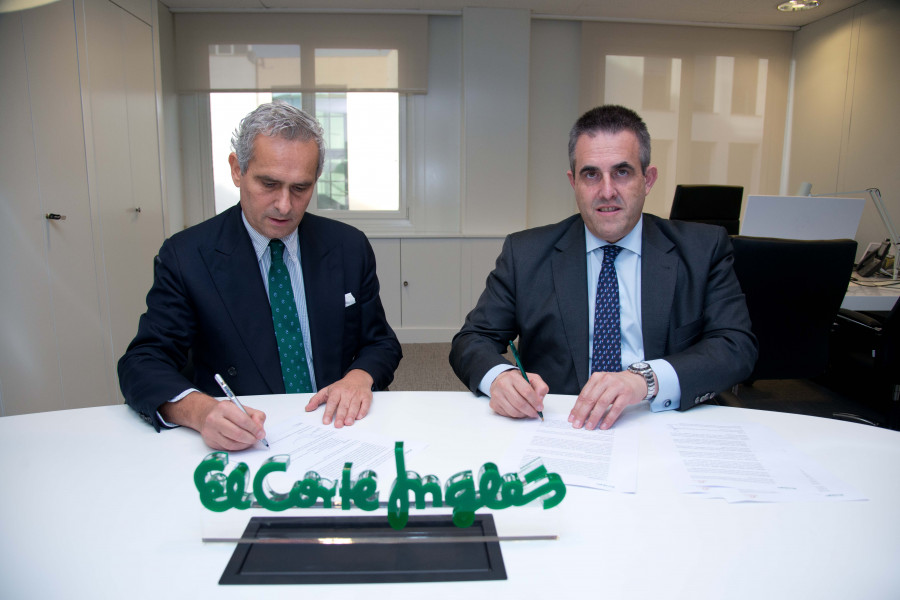 En la imagen, Rodrigo Cipriani Foresio, director de Alibaba Group para el sur de Europa, y Víctor del Pozo, consejero delegado de El Corte Inglés.