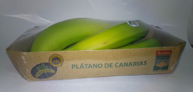 Los plátanos IGP Plátano de Canarias Auchan Producción Controlada son producidos empleando un sistema de cultivo tradicional en diferentes fincas de las Islas Canarias.