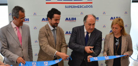 La inauguración contó con la presencia de representantes del Ayuntamiento de Algeciras encabezados por José Ignacio Landaluce, Alcalde de Algeciras.