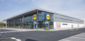 Lidl abrirá establecimientos en  Ayamonte (Huelva), Boadilla del Monte (Madrid) y Almuñécar (Granada).