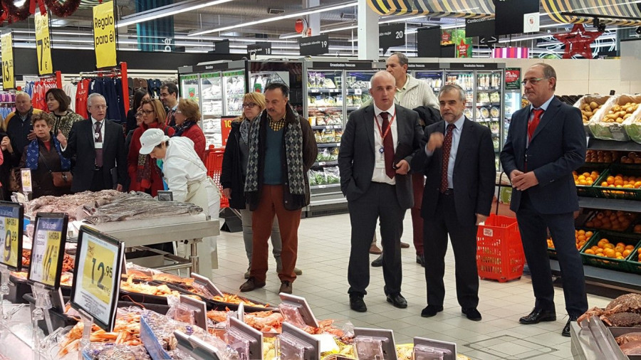 La compañía gallega ha incorporado en Castilla y León esta nueva enseña a su red  comercial tras asumir la gestión de cuatro hipermercados Eroski.