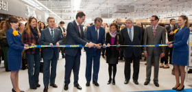 Momento de la inauguración del nuevo centro Makro en Barajas.