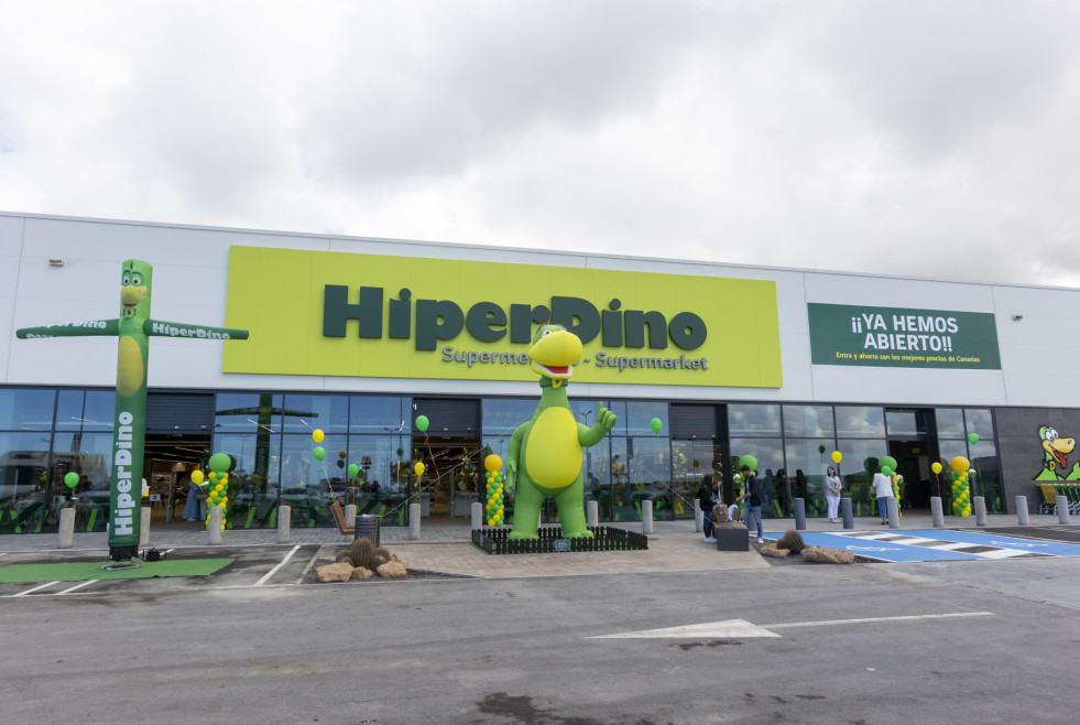 HiperDino abre un establecimiento de 3.500 metros cuadrados en Adeje (Tenerife)