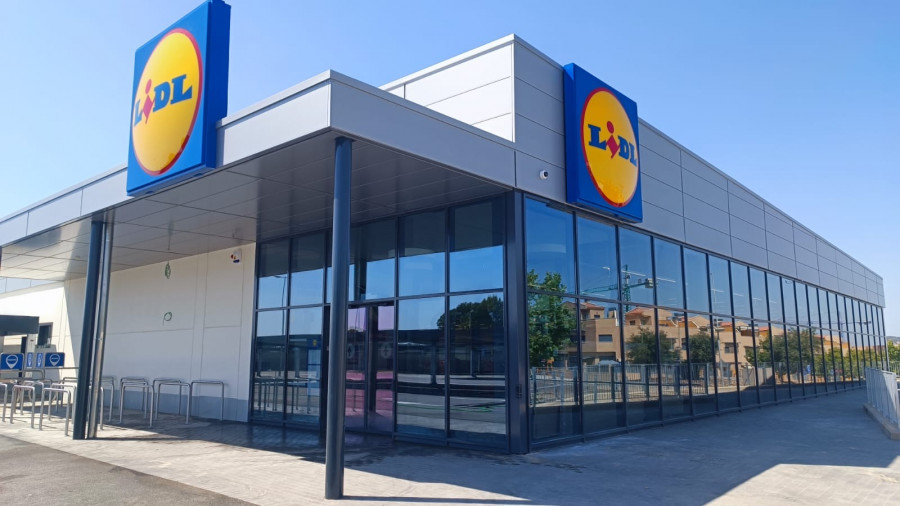 Imagen Lidl   Exterior tienda Mérida Avda. Adolfo Suárez González 2