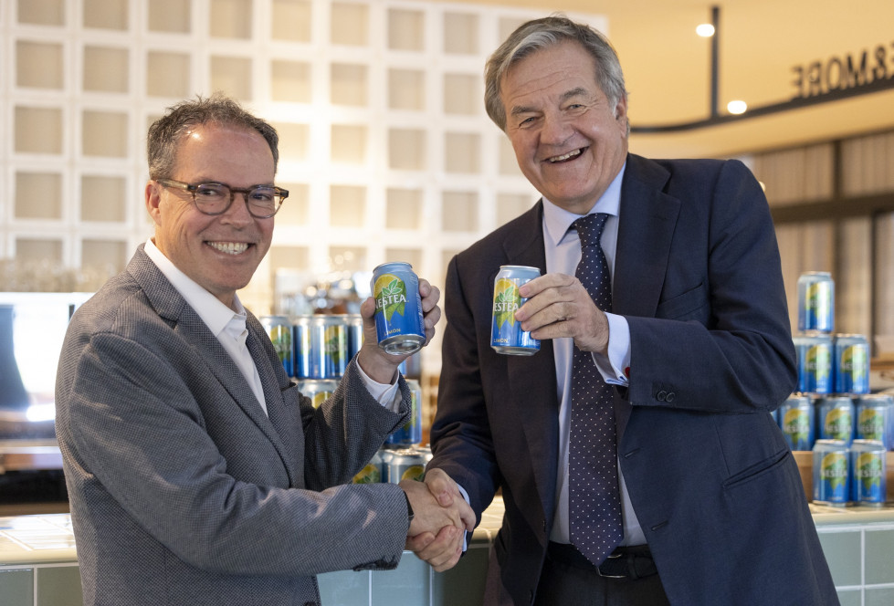 3824   NP Nestlé y Damm firman acuerdo para producir, comercializar y distribuir Nestea2